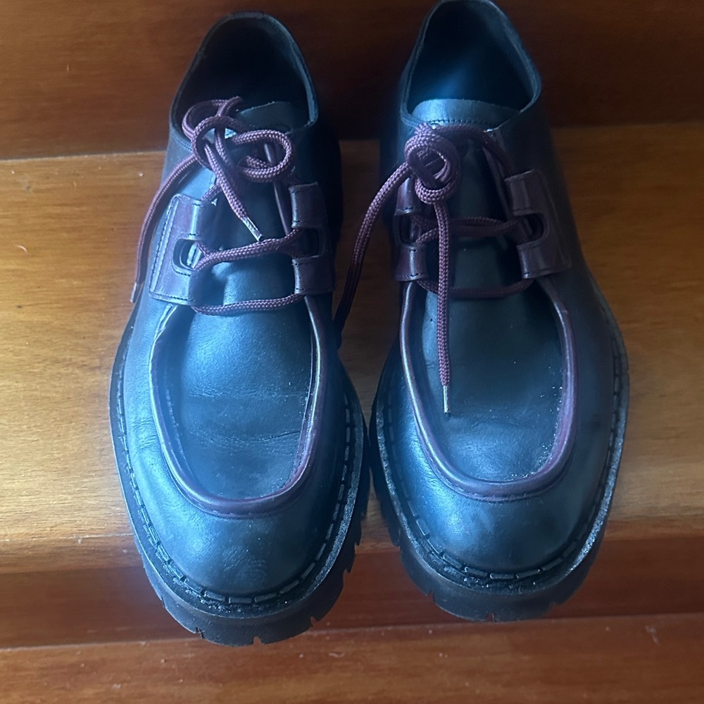 Baldinini Black and Burgundy Oxfords Size 40 fits US 42